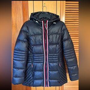 Tommy Hilfiger women’s puffer jacket size M